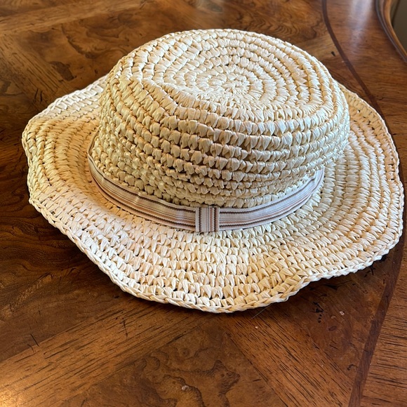 Nordstrom Accessories - NWOT Nordstrom straw bucket hat